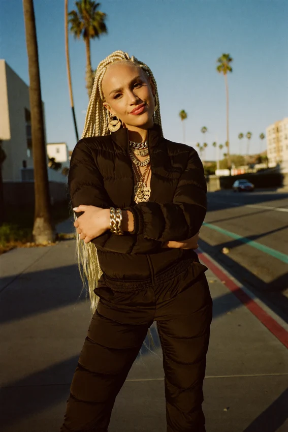 Female model 177, california gold